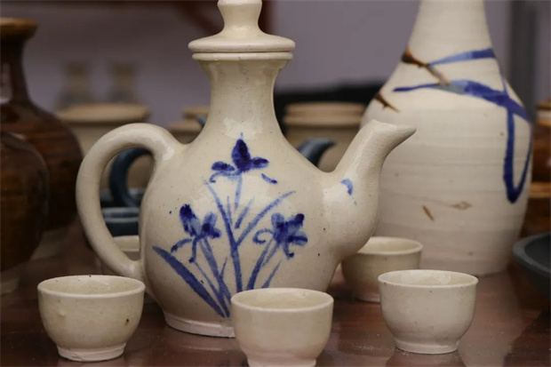 云南旅游,云南旅行社,云南團(tuán)建公司,云南策劃公司,云南會(huì)議執(zhí)行,騰沖旅游,騰沖旅行社,騰沖團(tuán)建公司,騰沖會(huì)議執(zhí)行：騰沖馬站碗窯 ▏邀你共赴一場(chǎng)土與火的藝術(shù)盛宴